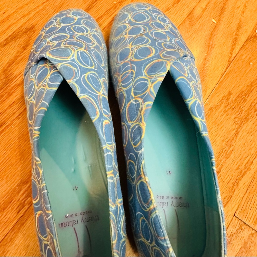 Thierry Rabotin Blue and Yellow Patterned Flats. Size 41 (10 US)